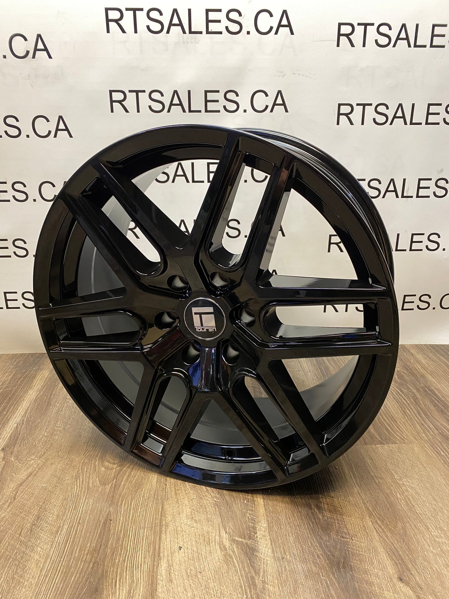 20x9 Touren Rims 6x135 Ford F-150 and Expedition
