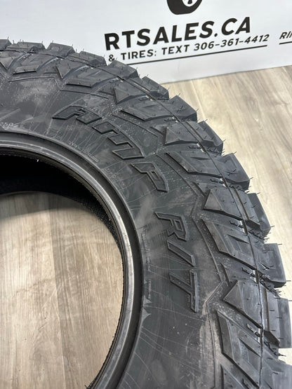 LT 35x12.5x17 Amp TERRAIN R/T E All Season Tires