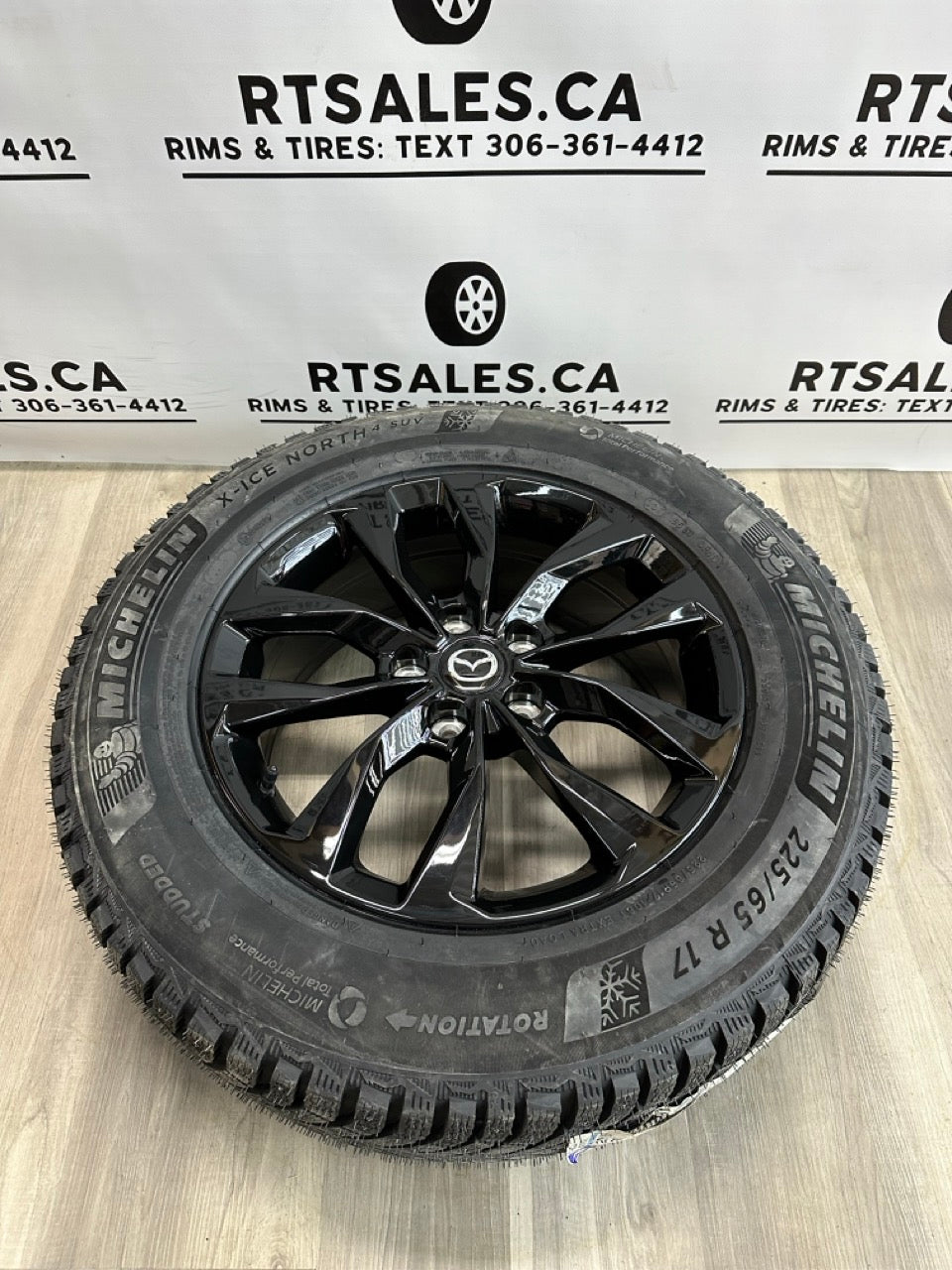 225/65/17 Studded Michelin tires rims 5x114.3 TOYOTA RAV4 MAZDA