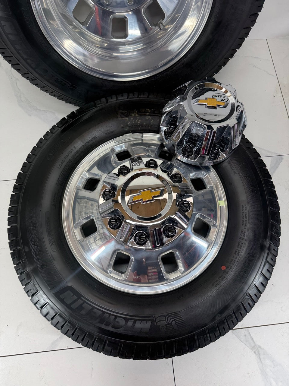 LT 235/80/18 Michelin Chevy 3500 Denali Dually rims & Tires Set of 6