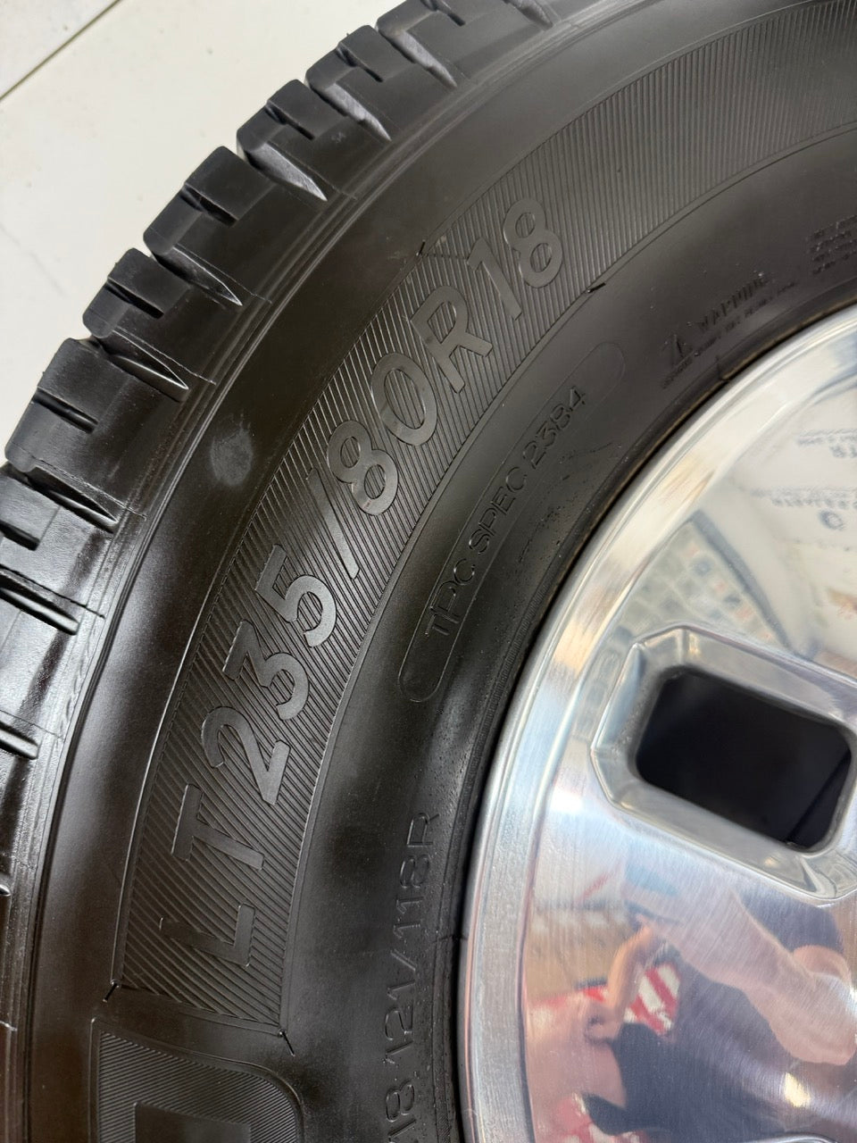 LT 235/80/18 Michelin Chevy 3500 Denali Dually rims & Tires Set of 6