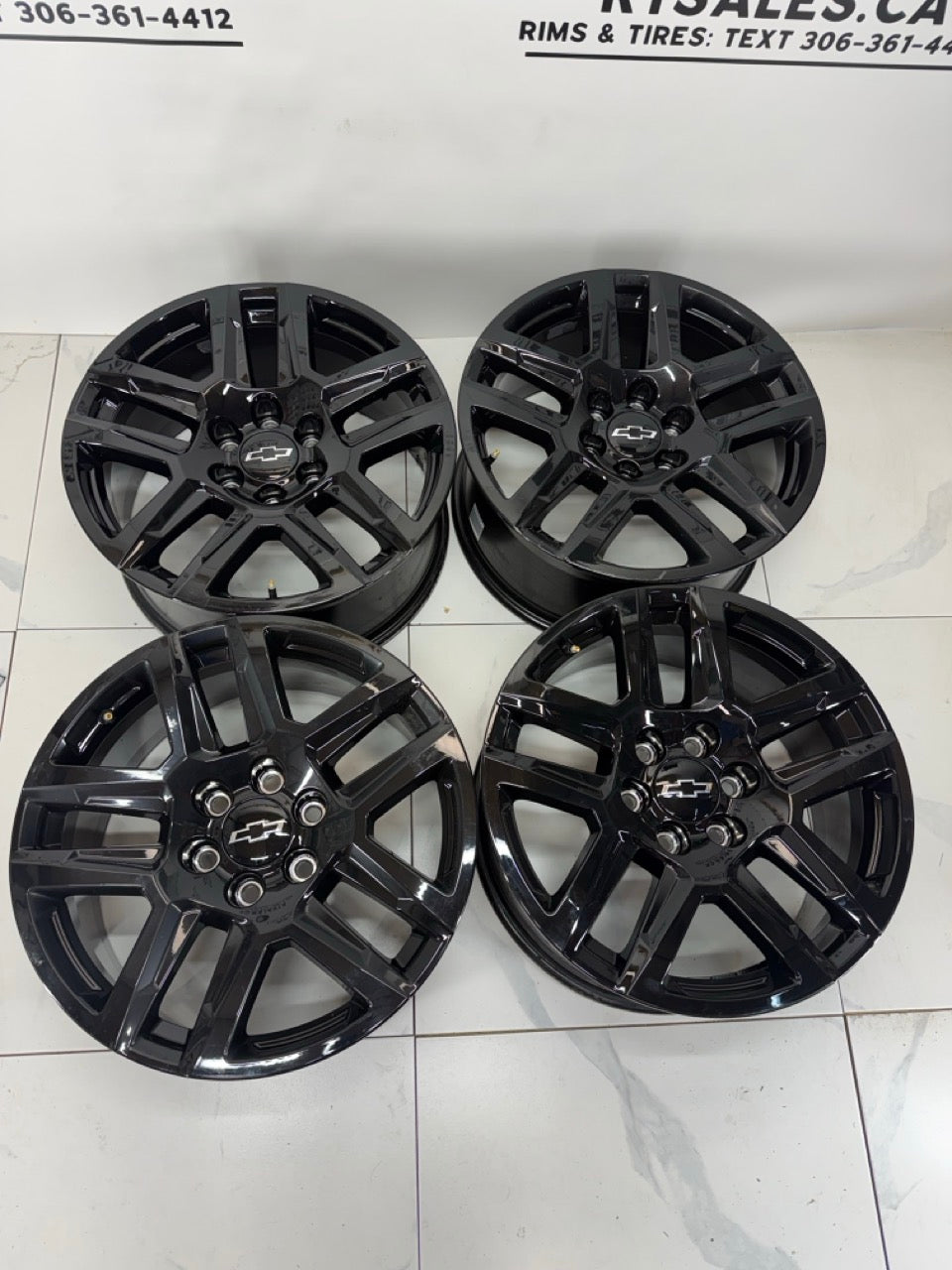 20x9 Chevy OEM Rims 6x139.7 (Ligh use) GMC Cadillac
