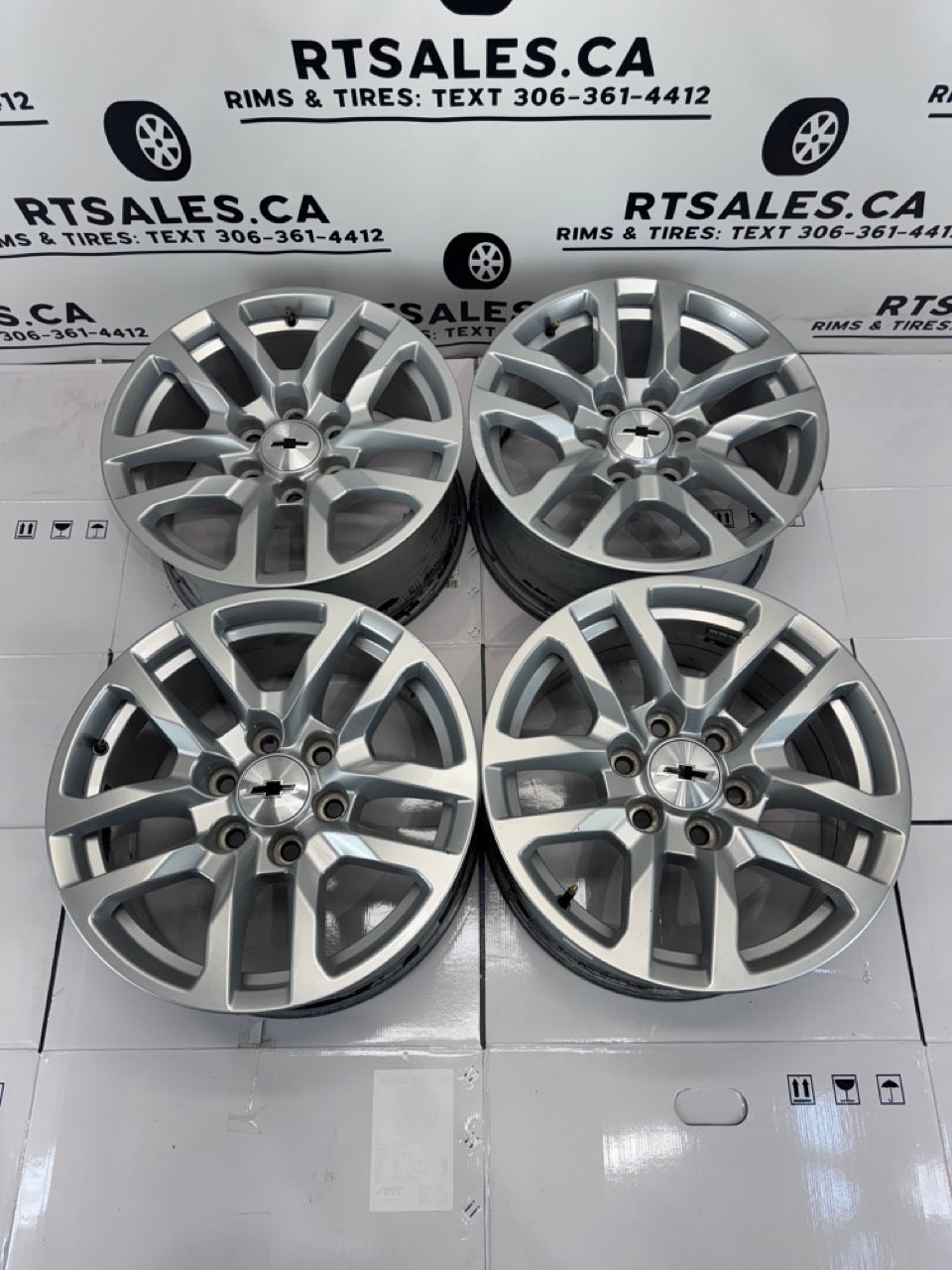 18x8.5 GM GMC CHEVY FACTORY OEM Rims 6x139.7 (Used)