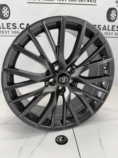 18x8 Replica R224 Rims 5x114.3 Gloss Gunmetal