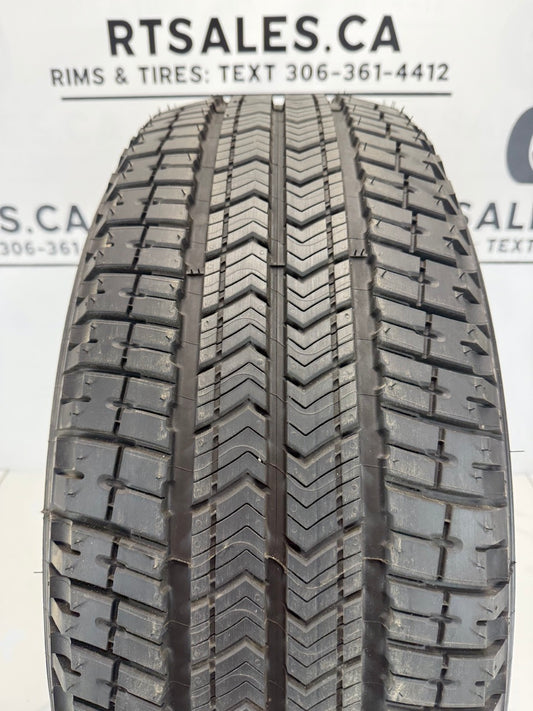 275/65/18 Michelin PRIMACY XC All Season Tires (Takeoffs)