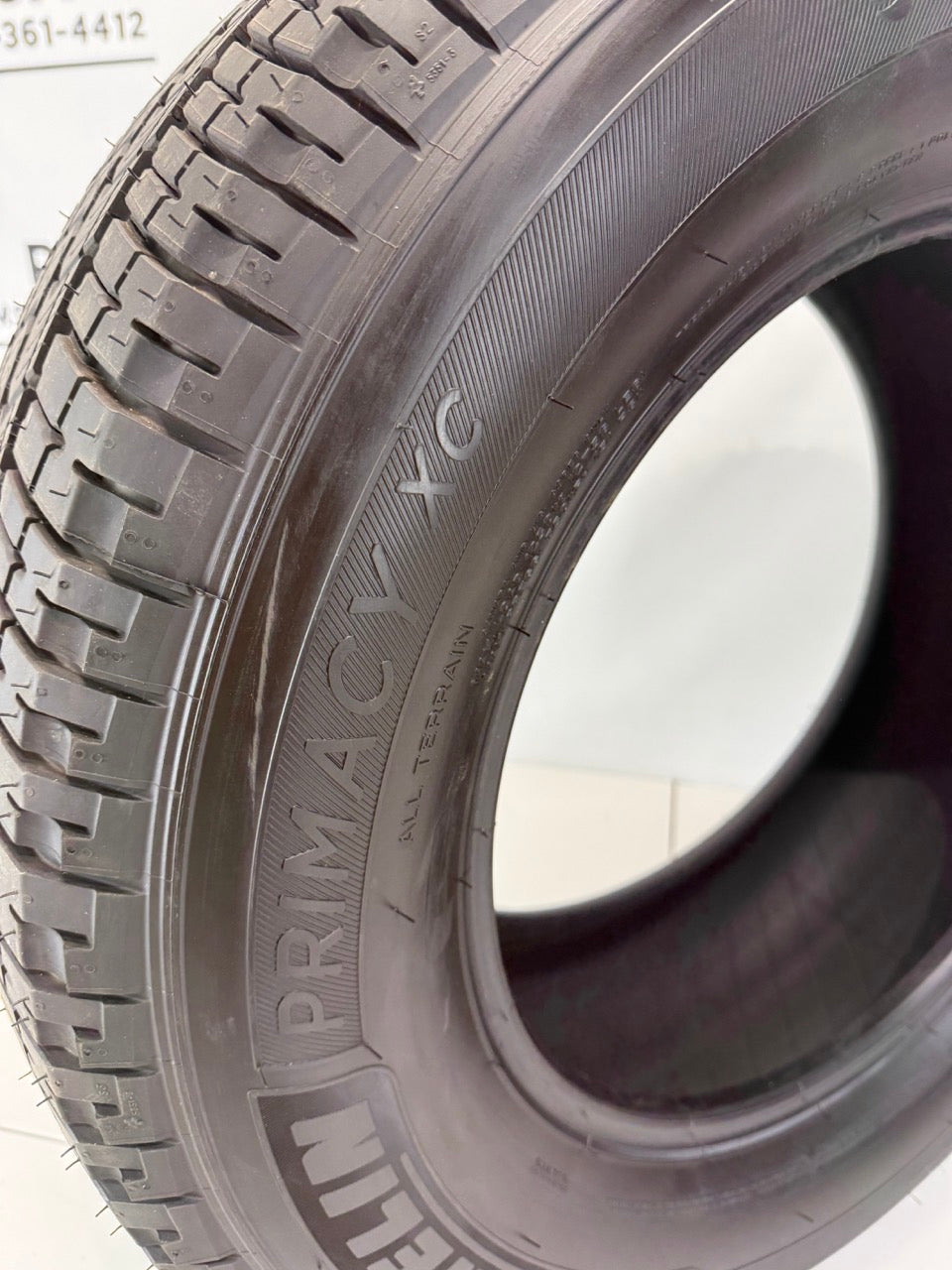 275/65/18 Michelin PRIMACY XC All Season Tires (Takeoffs)