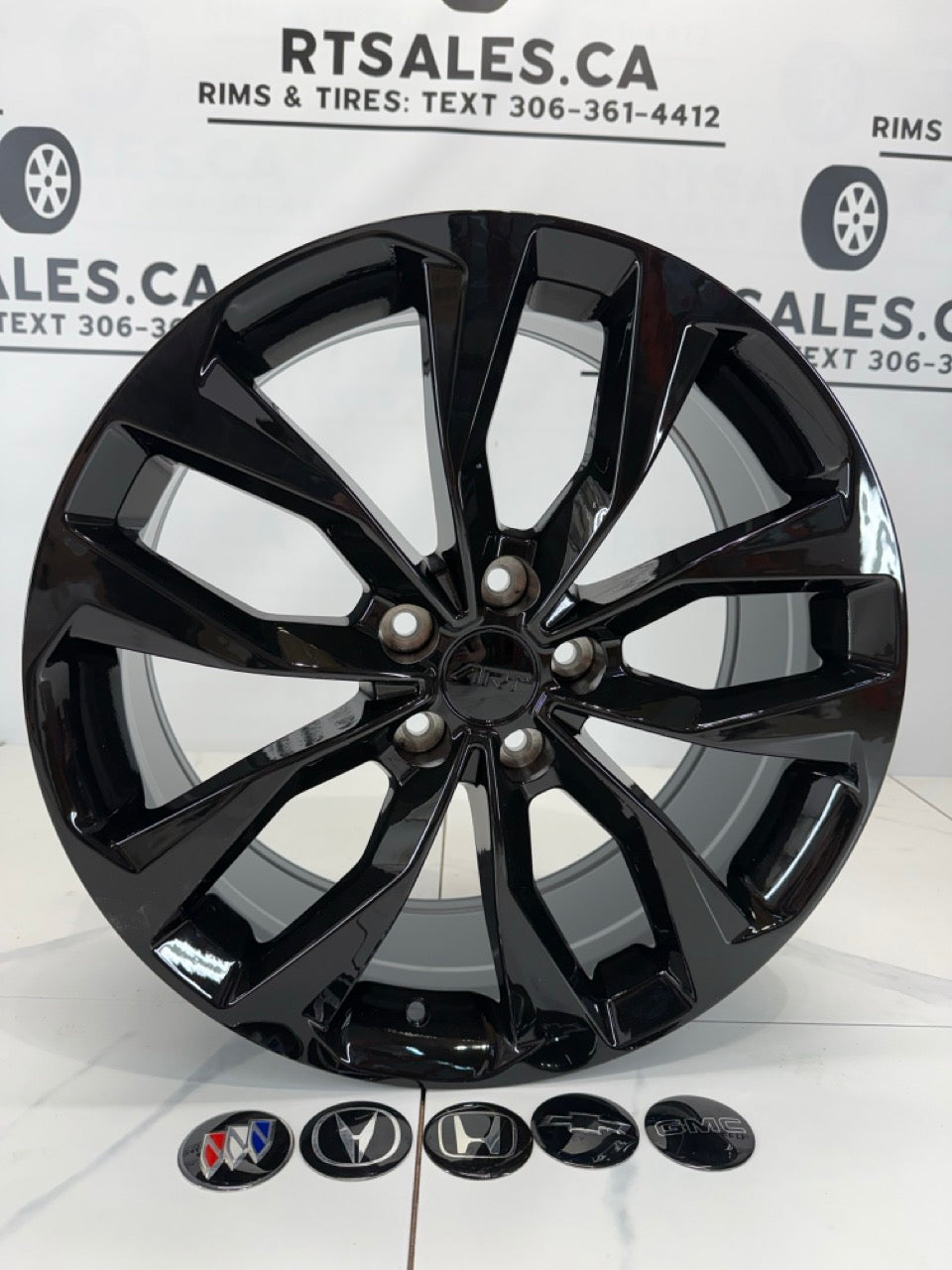 18x8 Replica Rims 5x120 R325