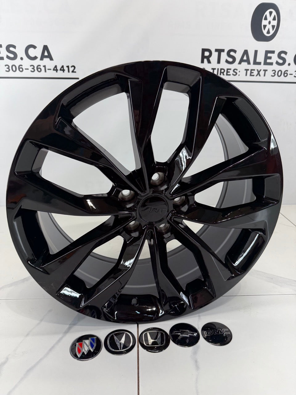 18x8 Replica Rims 5x120 R325