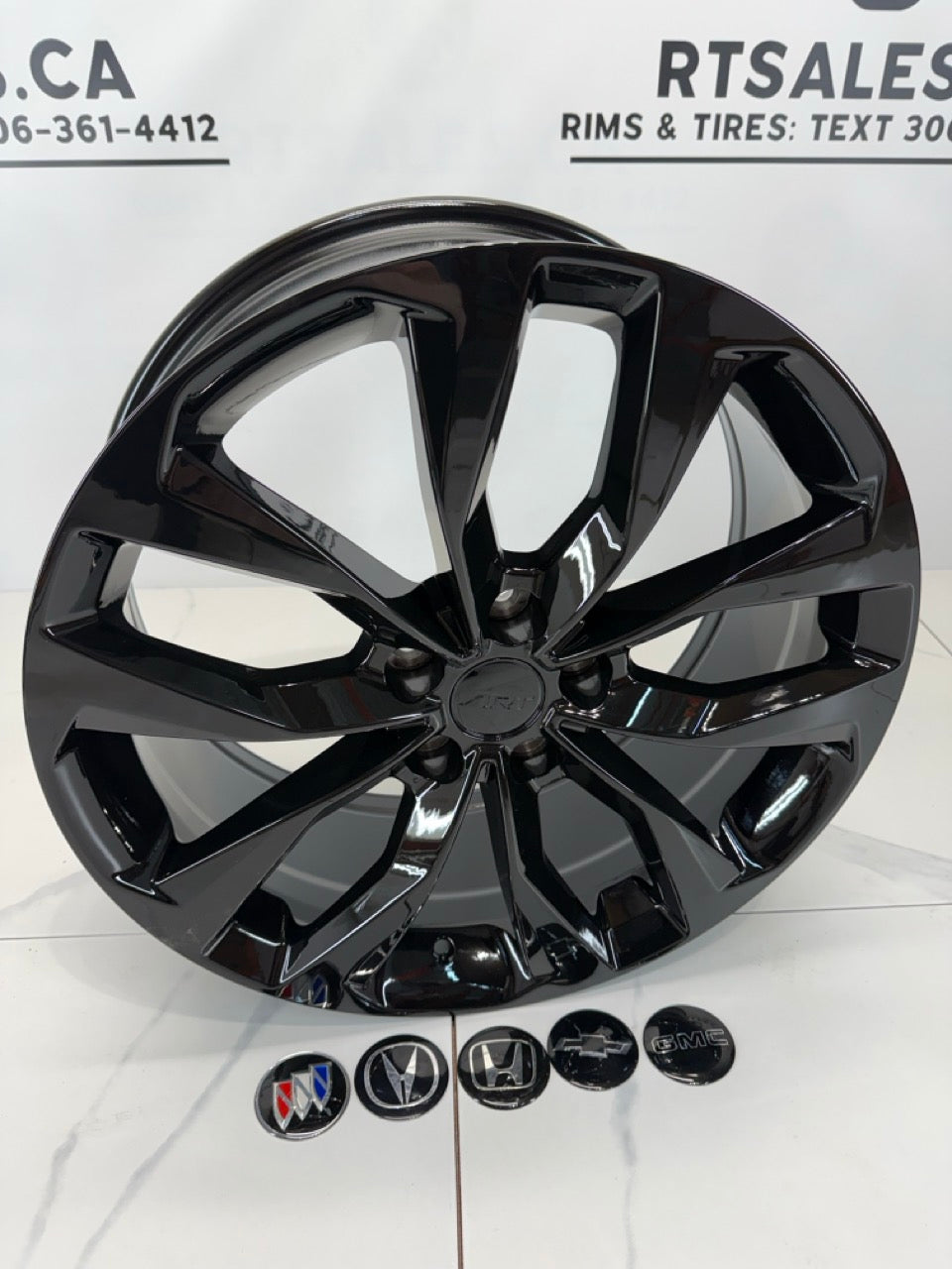 18x8 Replica Rims 5x120 R325