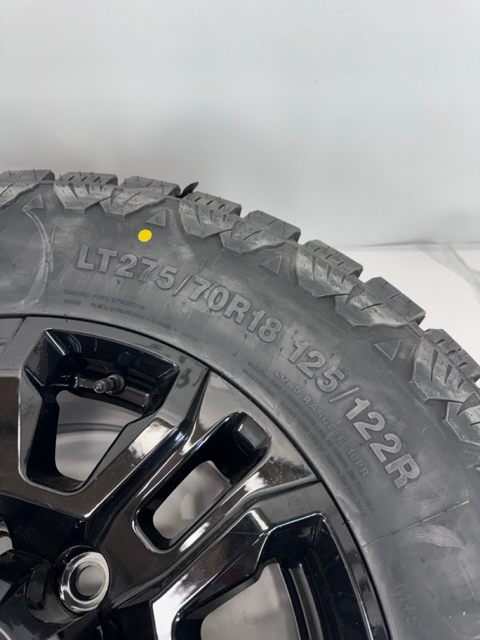 275/70/18 Amp tires Rims 8x180. GMC Chevy 2500 3500