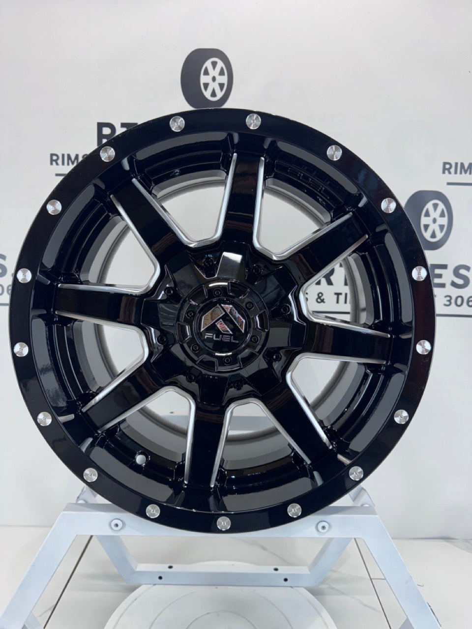 17x9 Fuel Maverick Rims 6x139.7/135