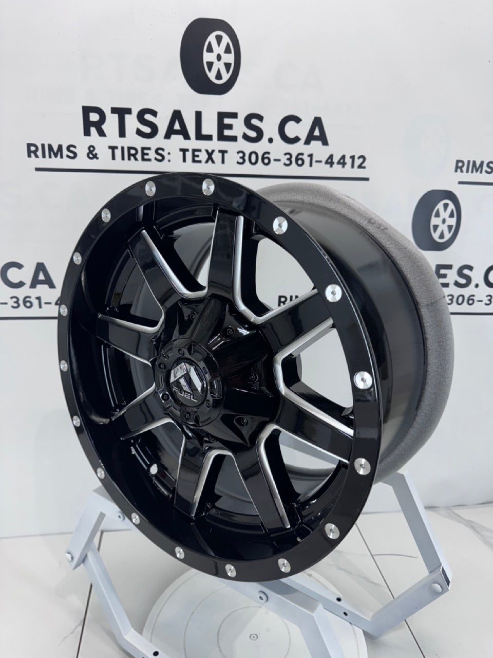 17x9 Fuel Maverick Rims 6x139.7/135