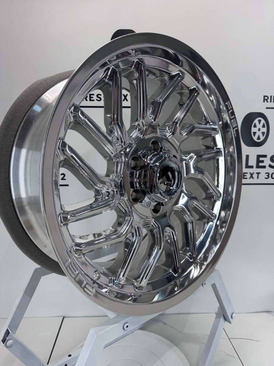 20x9 Fuel Hurricane Rims 6x135