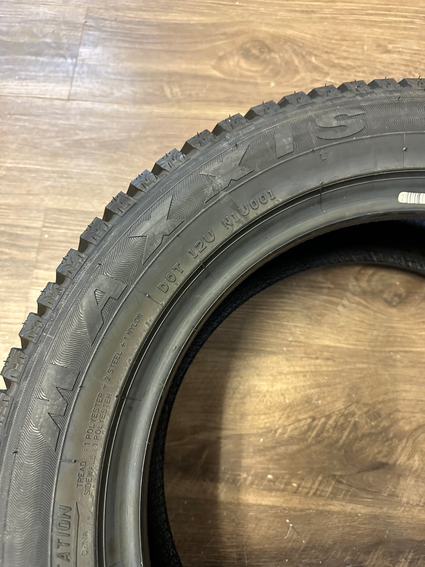 205/55/16 Studded Maxxis Winter tires 16 inch