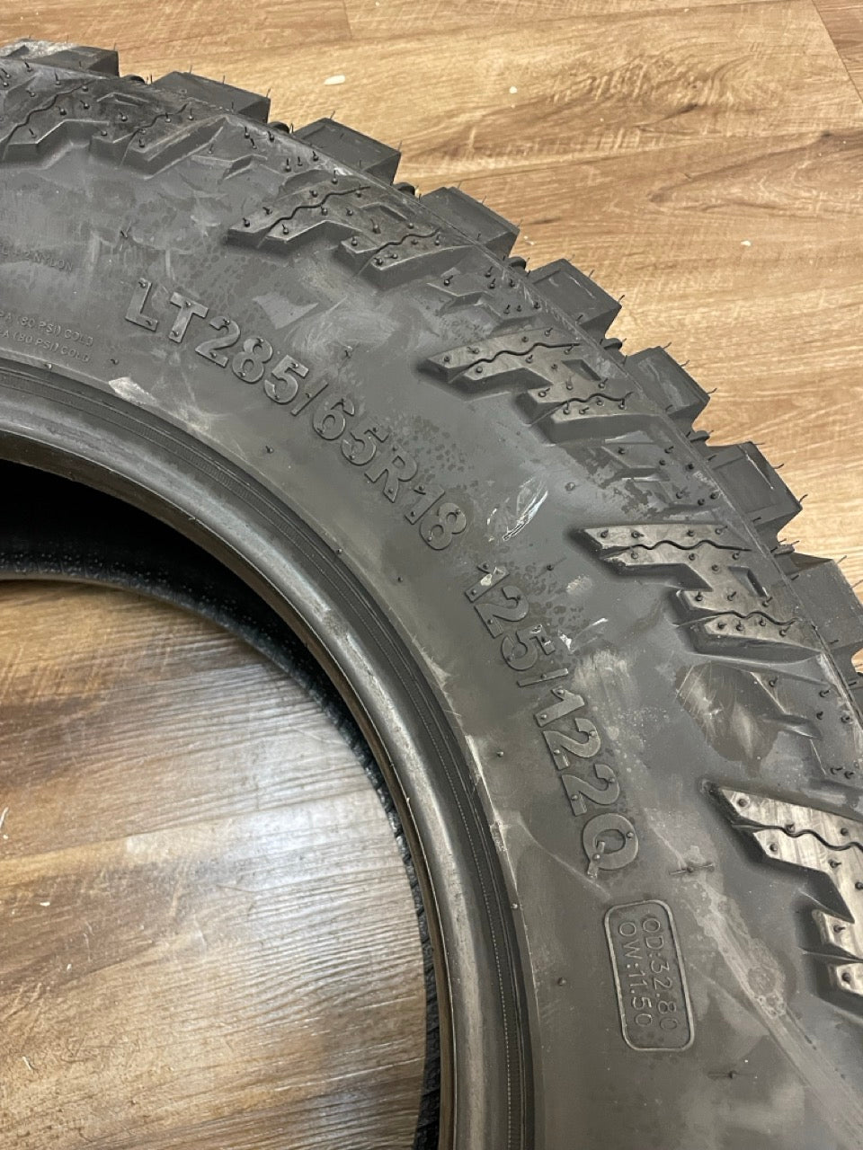 LT 285/65/18 Amp MT 10 ply (Set of Four) Mud tires