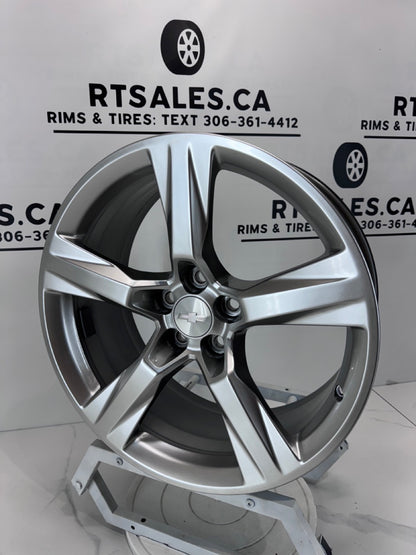 20x9.5/8.5 Staggered Chevy Camaro OEM Rims 5x120