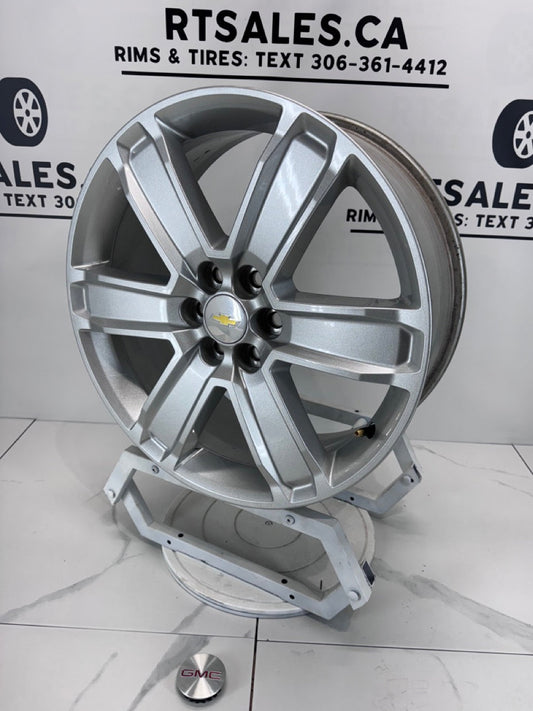 20x8 Chevy GMC OEM Rims 6x120 (takeoff)