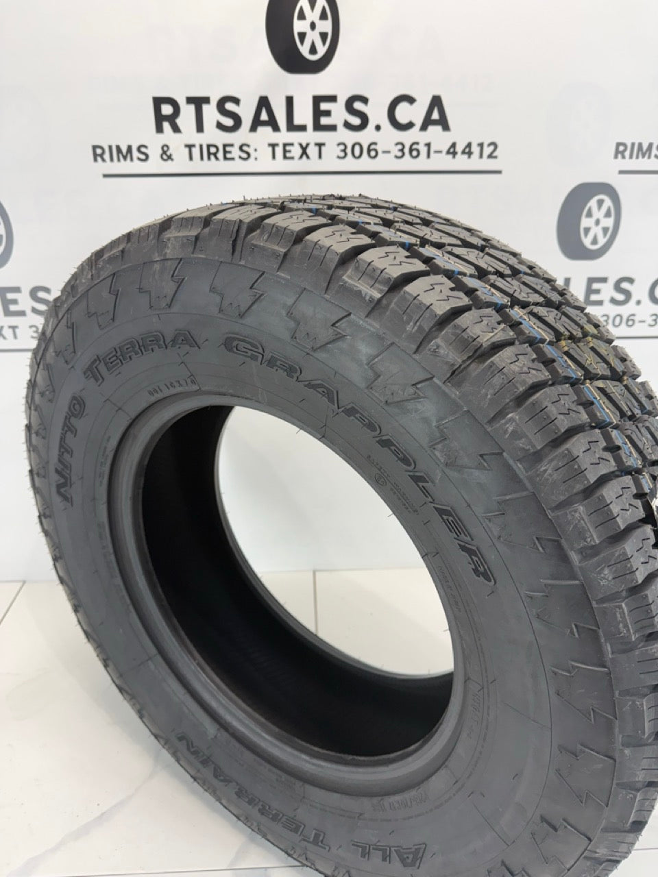 P 265/70/17 Nitto G2 All Weather