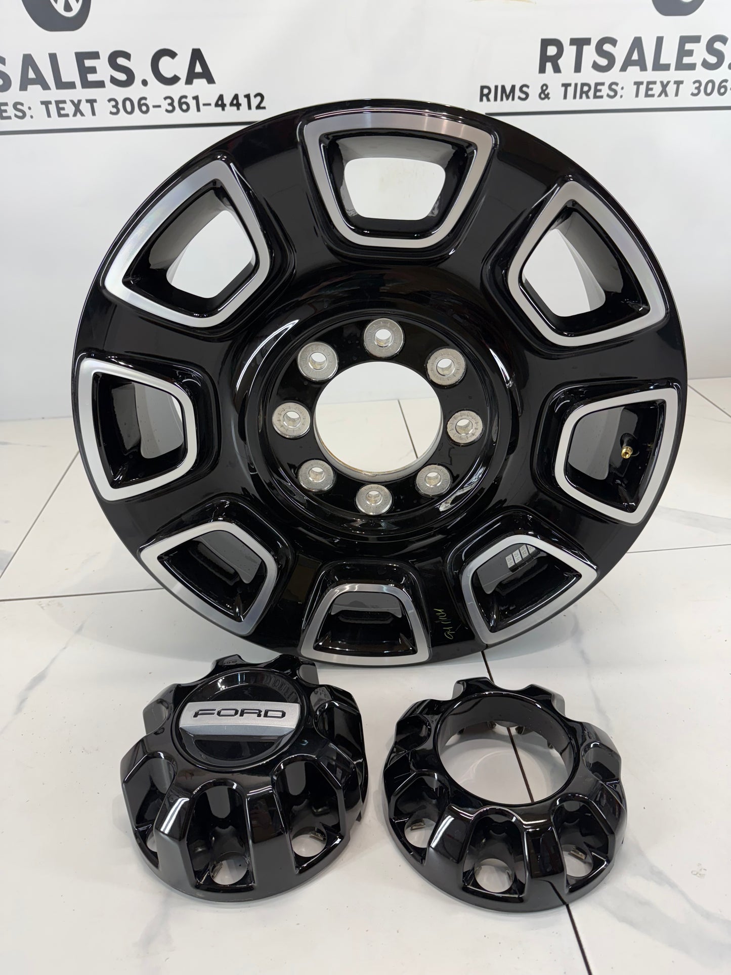 20x8 Ford F250/350 Platinum Rims 8x170 (Takeoffs)