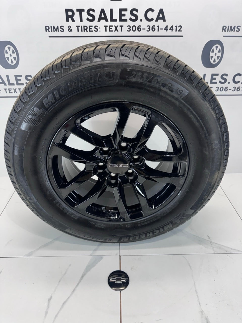 265/65/18 michelin tires 18x8.5 Rims 6x139 Chevy GMC 1500