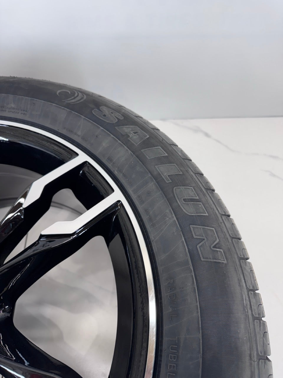 235/60/18 All season tires Rims 5x112 Audi Volkswagen BMW