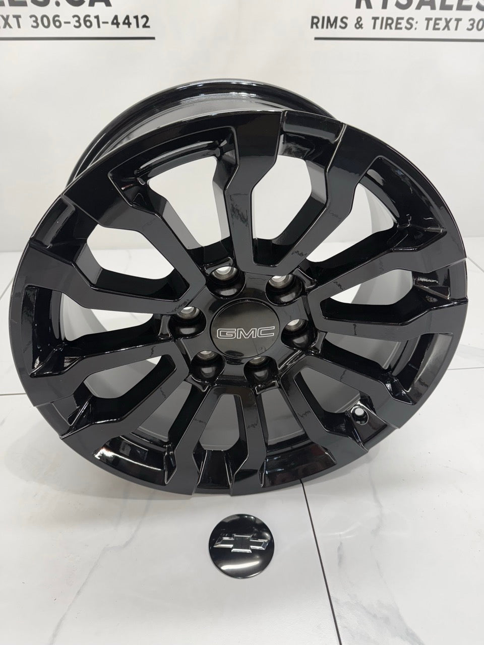 18x8.5 Replica Rims 6x139 AT4
