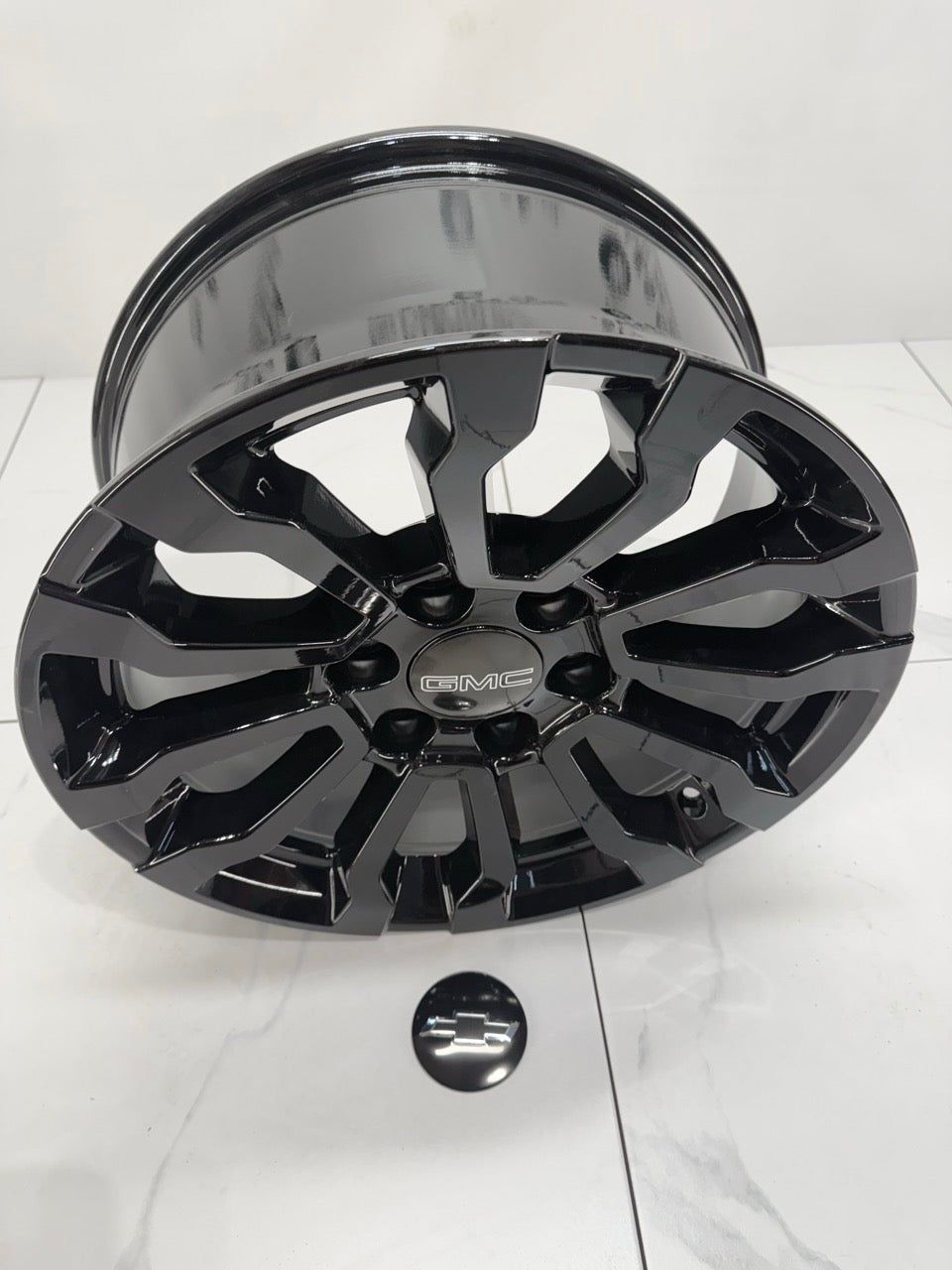 18x8.5 Replica Rims 6x139 AT4
