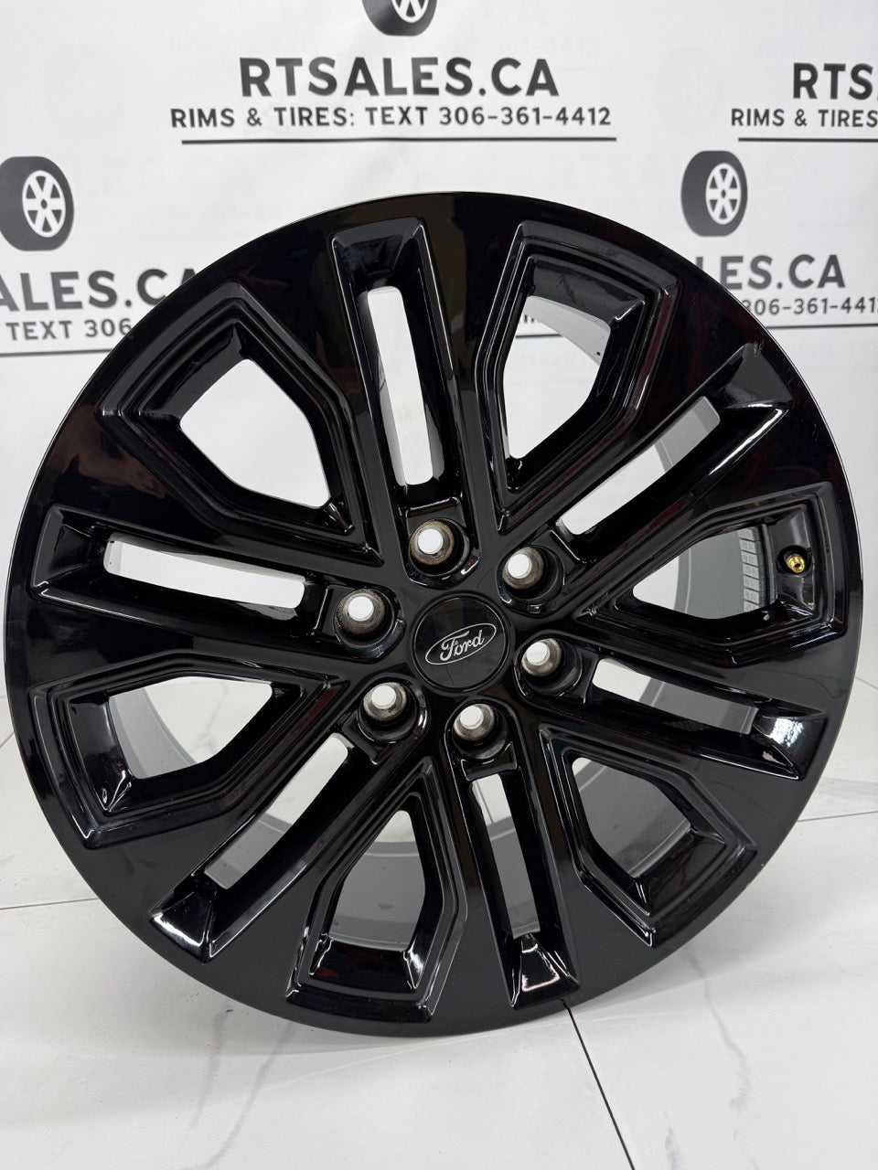 20x8.5 Ford F150 Factory OEM Rims 6x135 (Takeoffs)