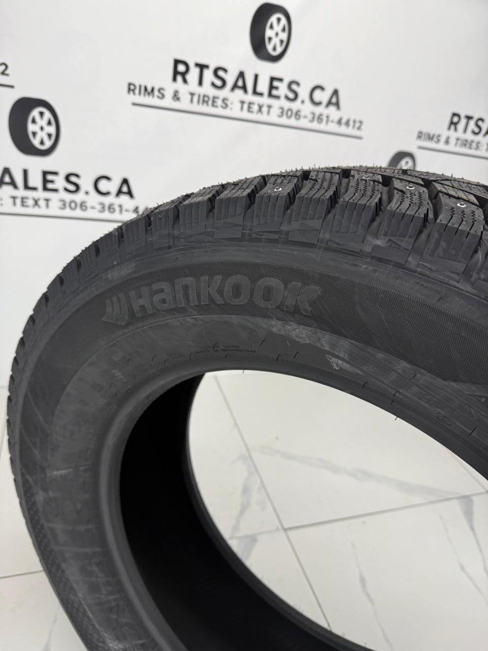 225/65/17 Hankook Factory Studded Winter Tires