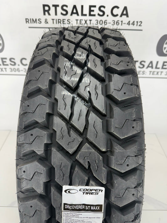 LT 35x12.5x20 Cooper ST MAXX All Season E