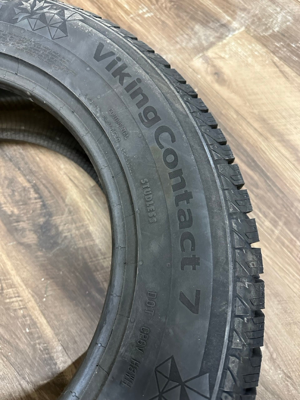 215/65/16 Continental VikingContact 7 XL Winter Tires