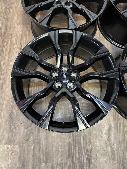 20x9 Replica R251 Rims 5x108 (Used)