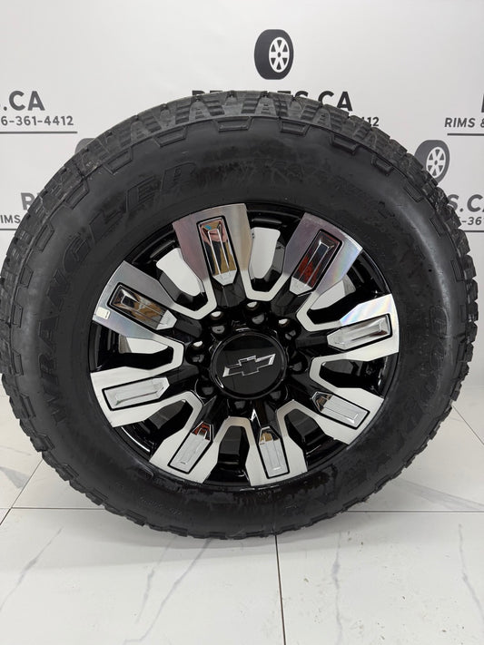 275/65/20 Goodyear Factory CHEVY Rims 8x180 (Takeoffs)