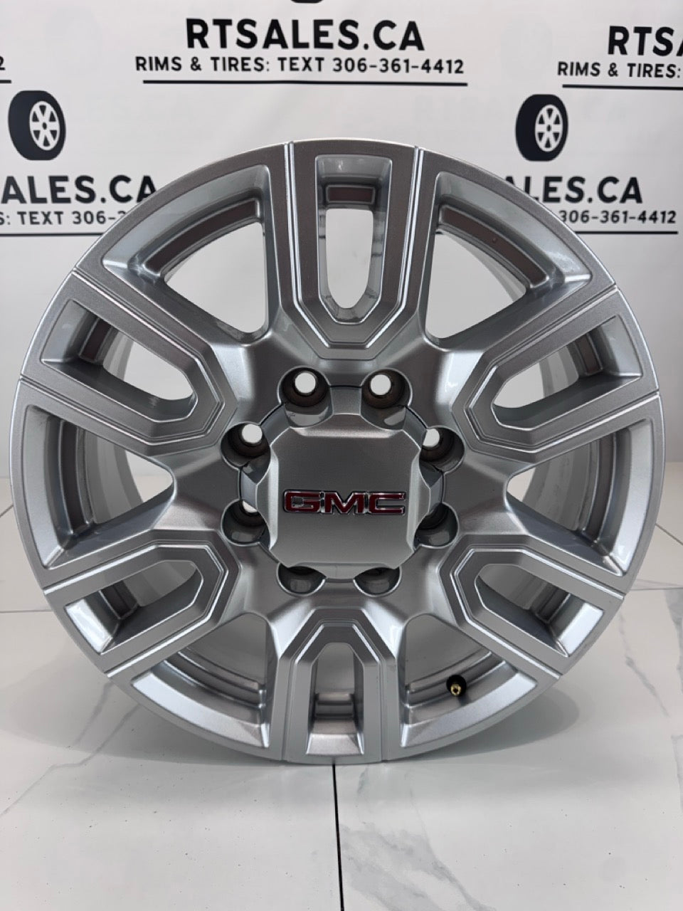 20x8.5 GMC OR Chevy CAPS 2500/3500 OEM Rims 8x180 (Takeoffs)