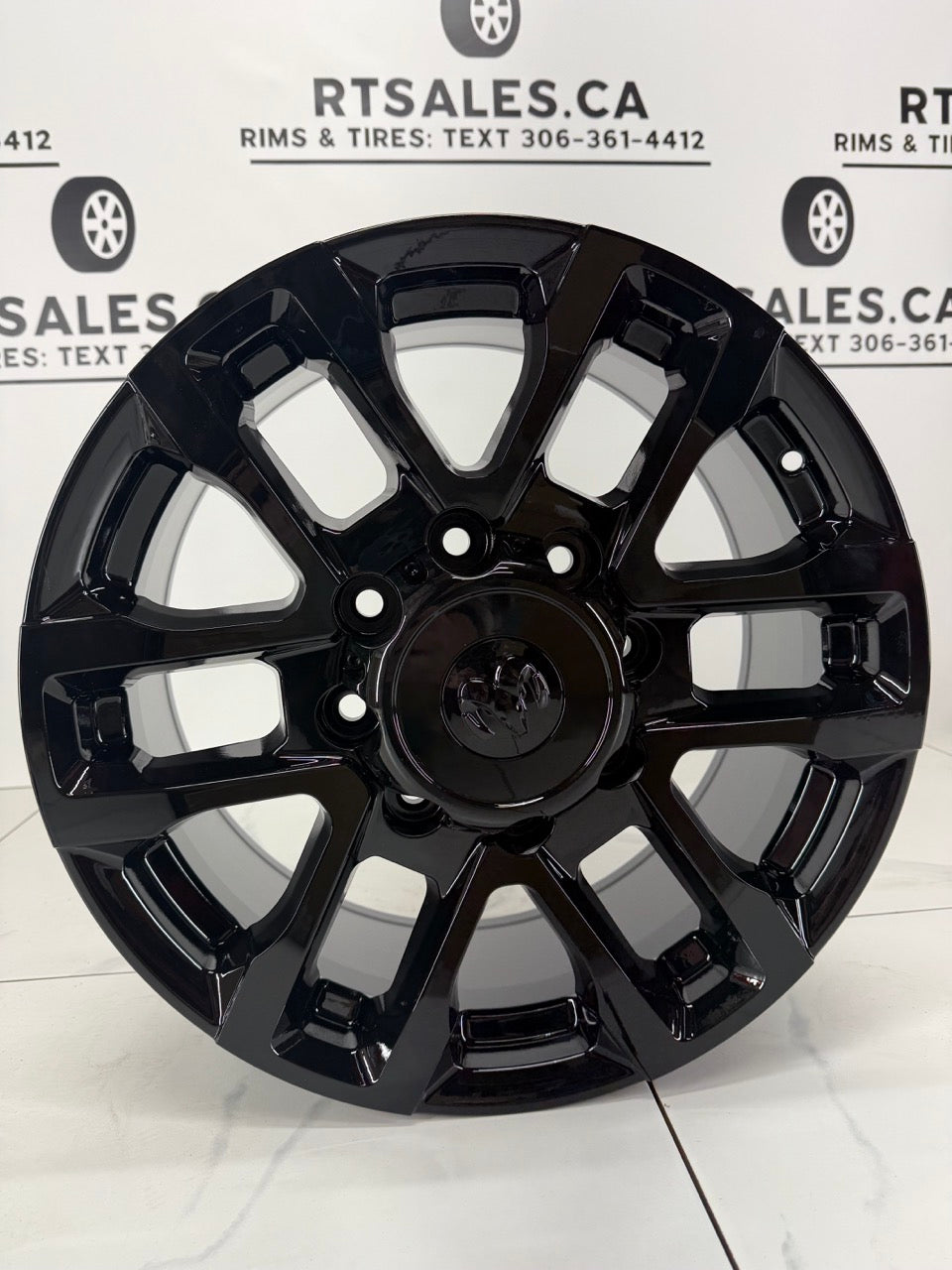18x8 Replica Ram R273 Rims 8x165 | R&T Sales