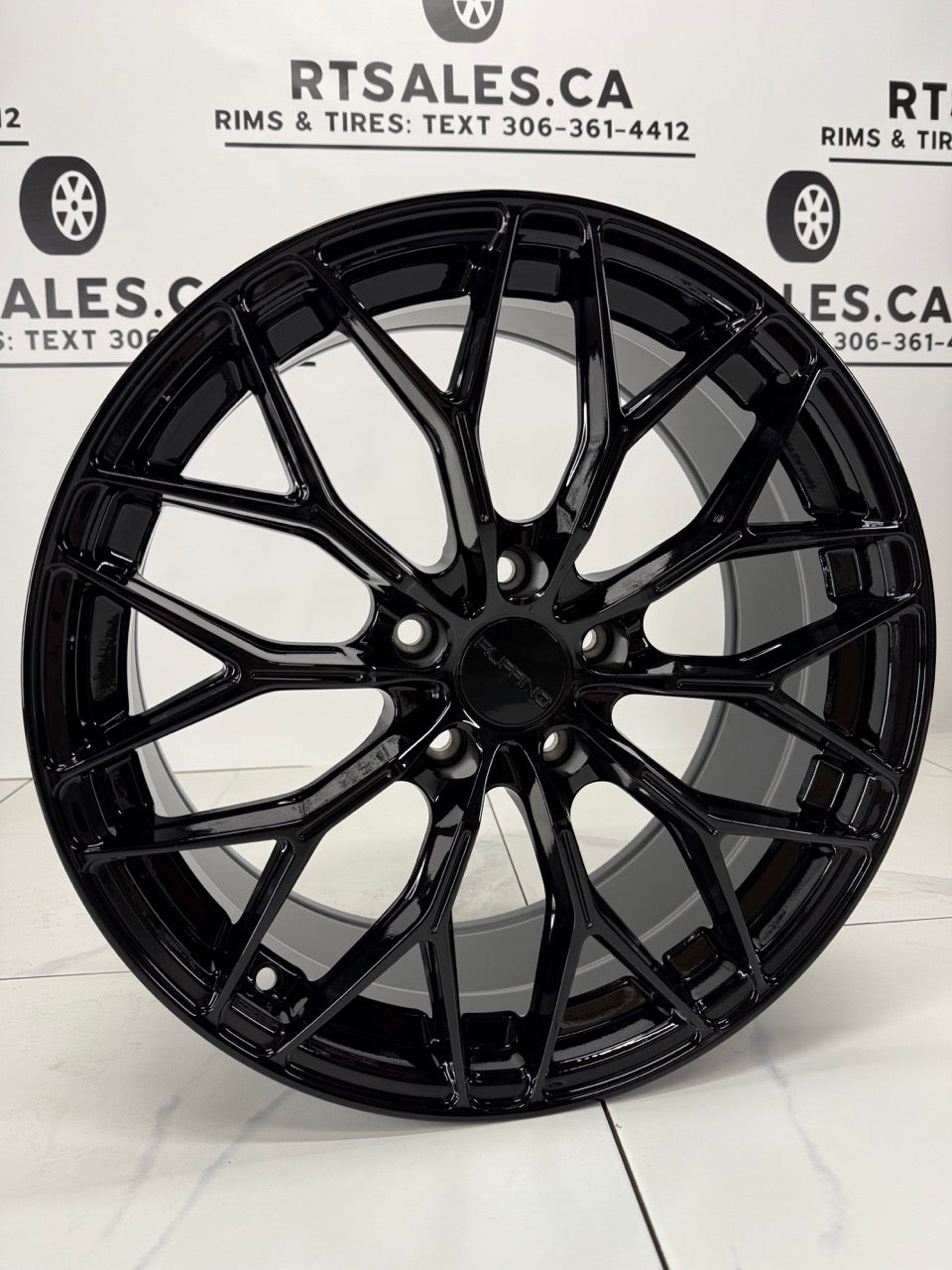 18x8 Ruffino Class Rims 5x115