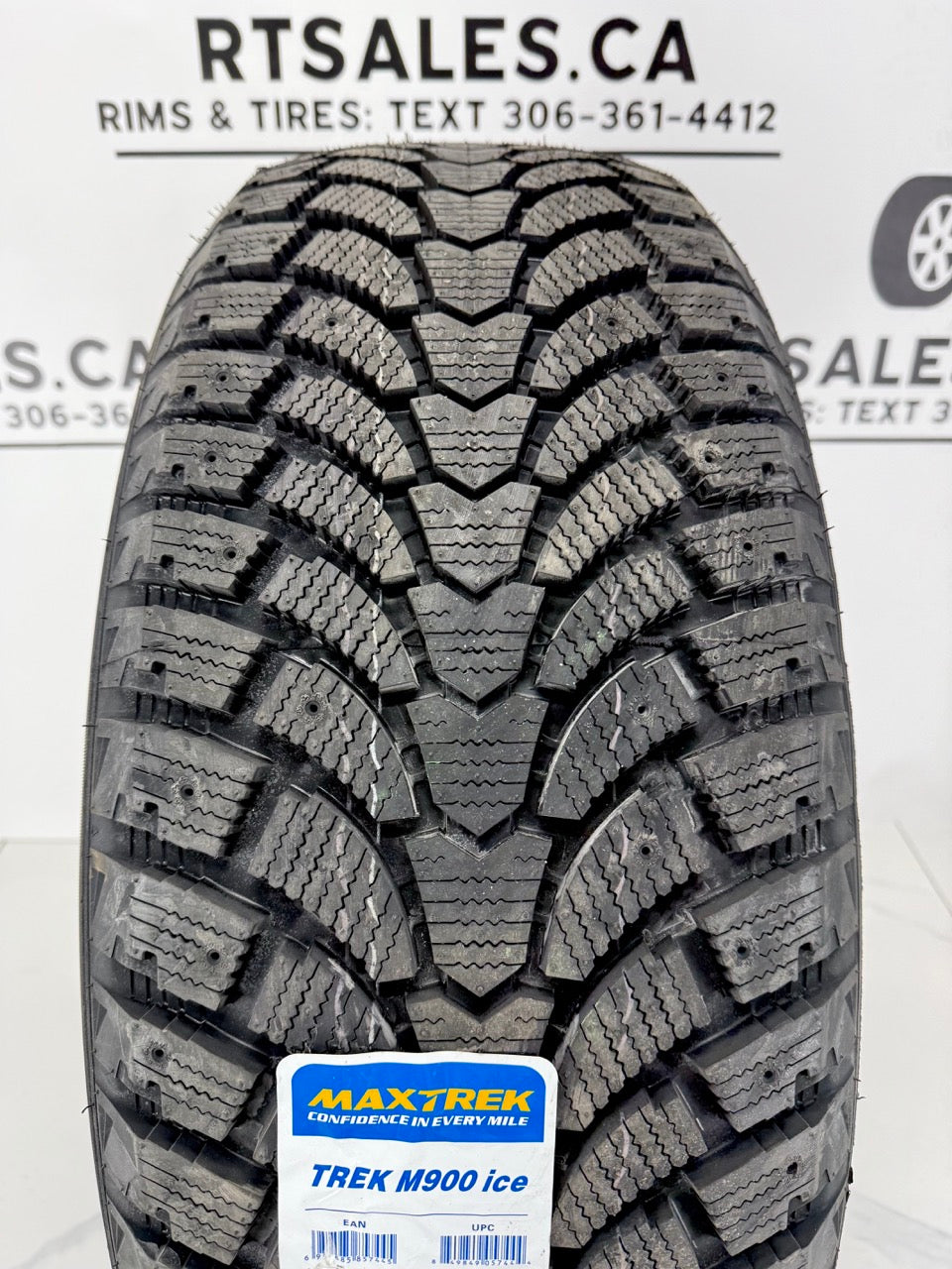 285/45/22 Maxtrek Studdable Winter Tires