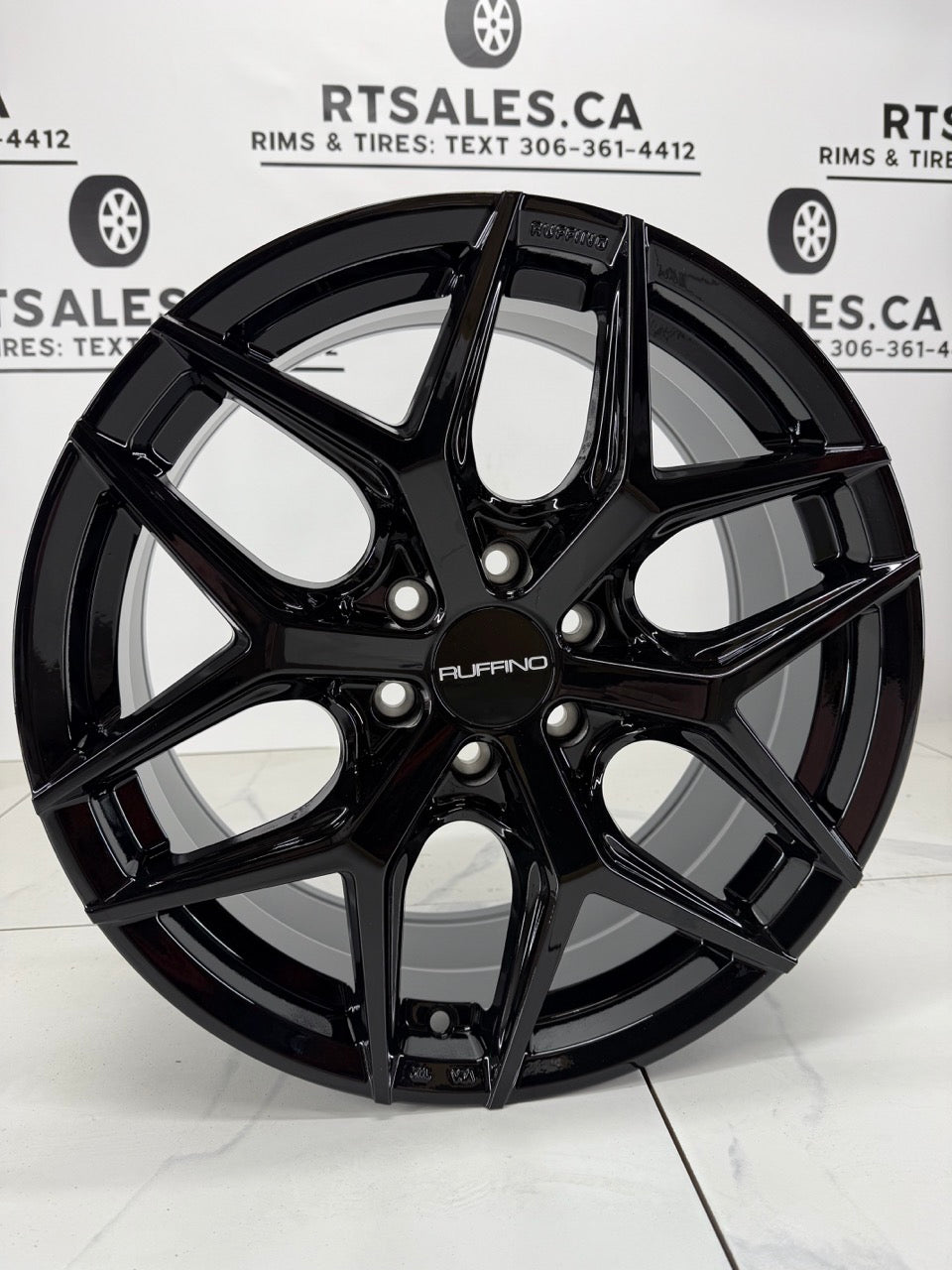 18x8 Ruffino Demon Rims 6x120