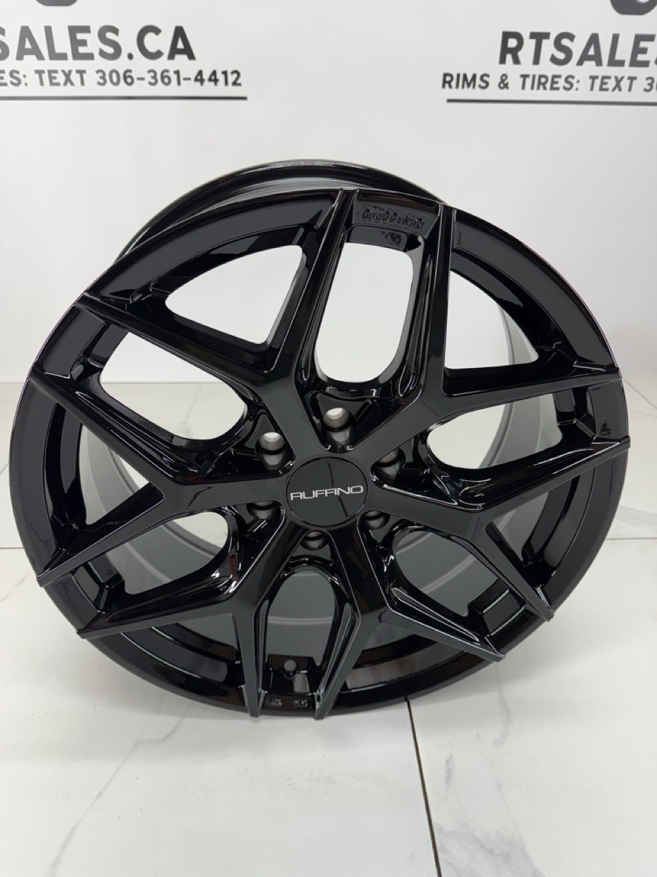 18x8 Ruffino Demon Rims 6x120