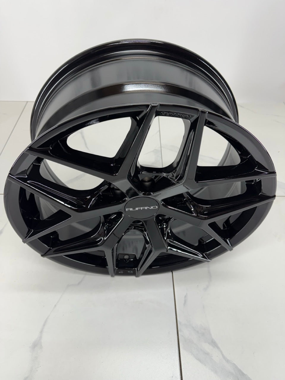 18x8 Ruffino Demon Rims 6x120