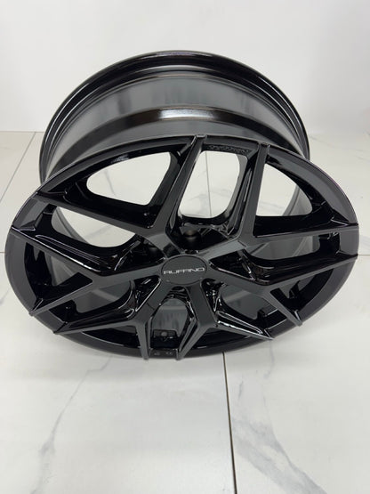 18x8 Ruffino Demon Rims 6x120