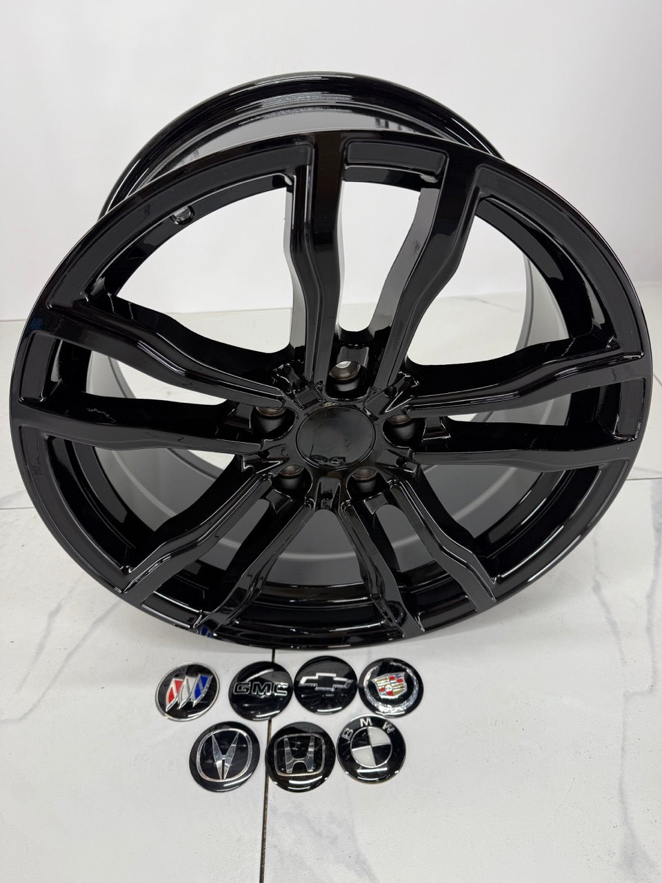 18x8.5 Replica R200 Rims 5x120