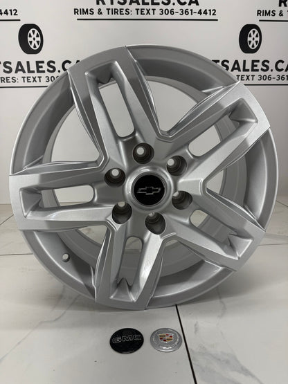 18x8 Replica 353 Silver Rims 6x139