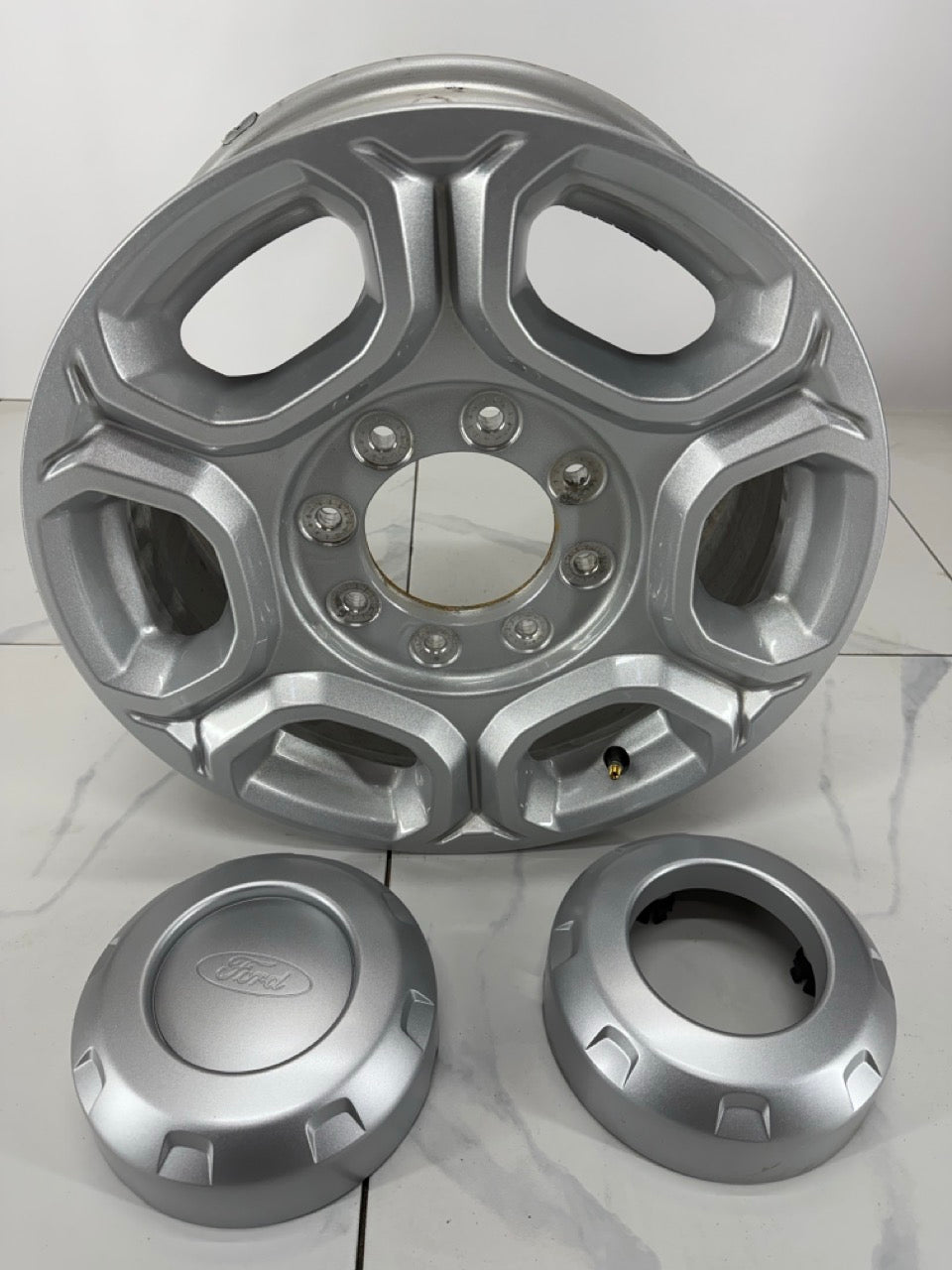 18x8 Ford F250/350 Super Duty OEM Takeoff Rims 8x170