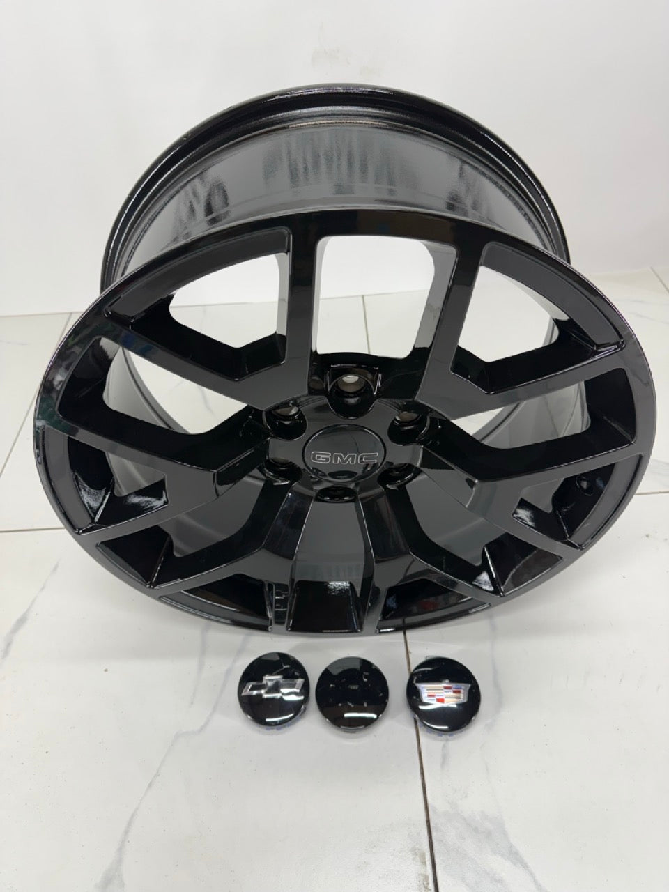 20x9 Replica R162 Gloss Black Rims 6x139.7