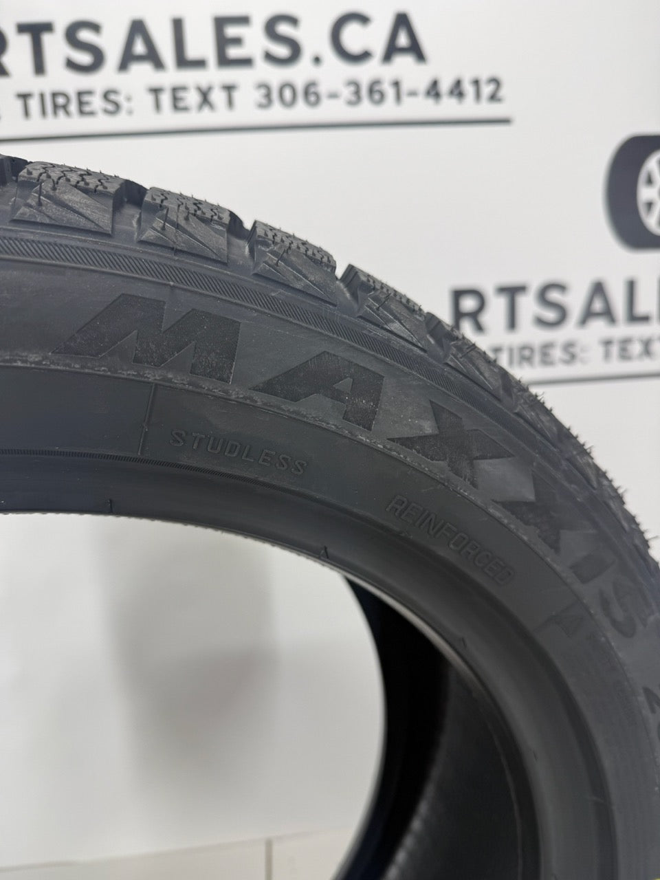235/50/19 Maxxis SP5 SUV - Ice and snow Winter tires