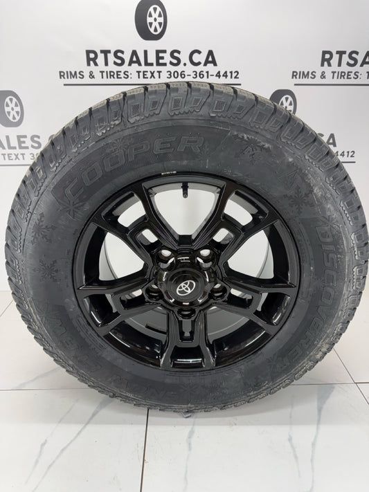 275/65/18 Cooper Snow Claw Winter Tires on 18" Rims 5x150