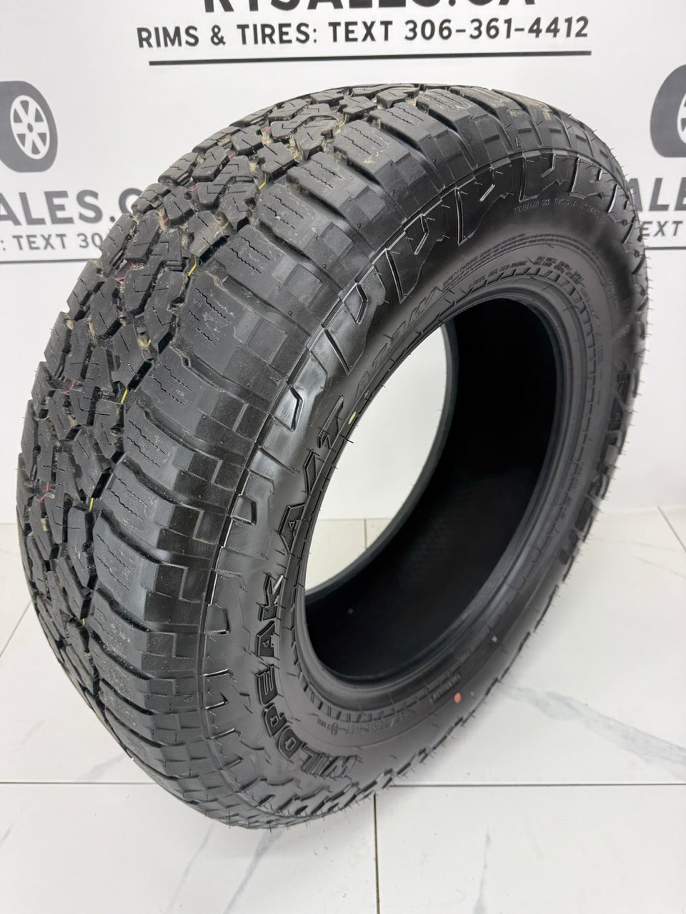 285/65/18 Falken WILDPEAK A/T AT3W All Season Tires (Takeoffs)
