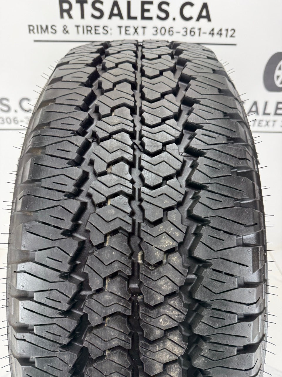 LT 285/60/20 Firestone TRANSFORCE AT2 E All Season Tires (takeoffs)