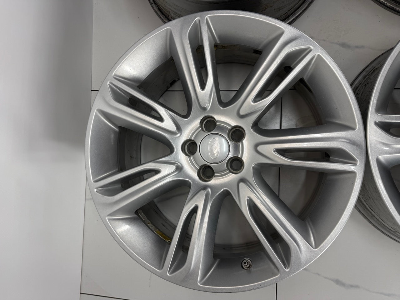 20x8.5 Factory OEM Land Rover Rims 5x108 (Used)